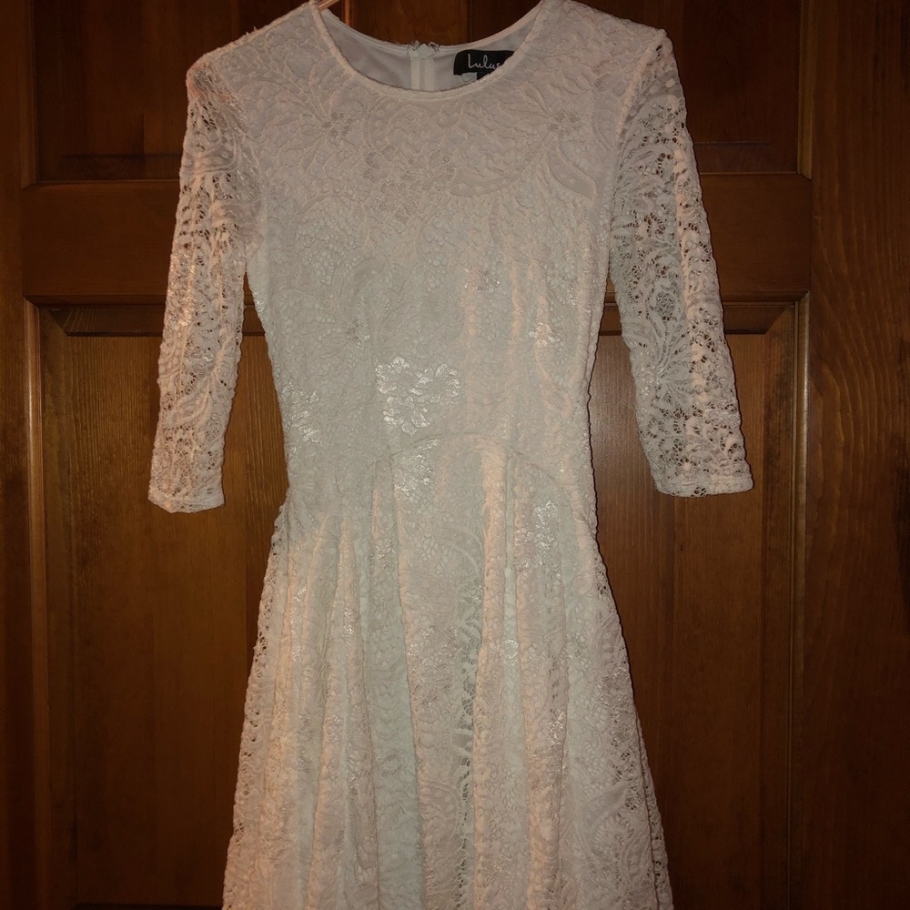 Lulu’s white lace dress - ladies small